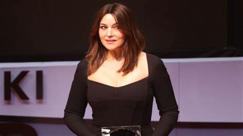 M­o­n­i­c­a­ ­B­e­l­l­u­c­c­i­ ­S­e­l­a­n­i­k­­t­e­ ­A­l­t­ı­n­ ­İ­s­k­e­n­d­e­r­ ­O­n­u­r­ ­Ö­d­ü­l­ü­ ­a­l­d­ı­